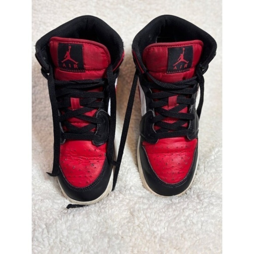 Jordan Air Jordan 1 Mid Kids Size 7Y Black Red 554725-079 Good Bred Sneakers‎